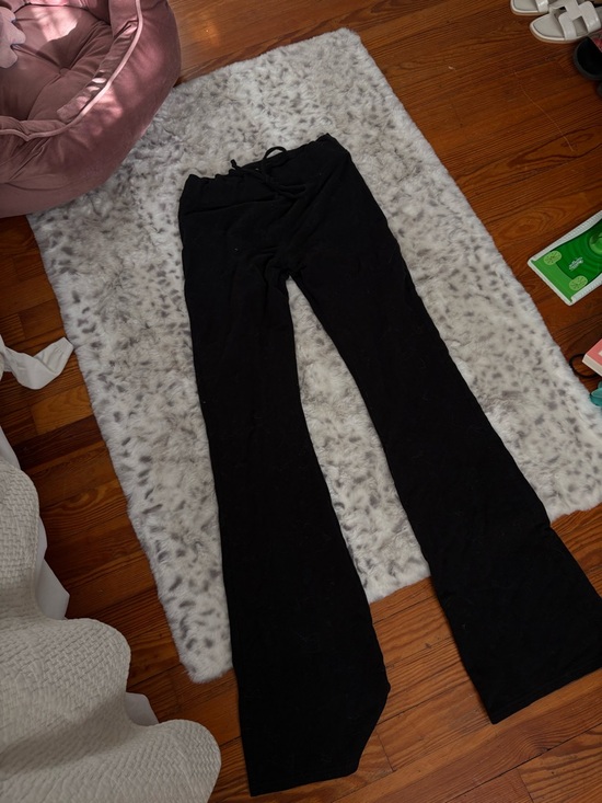 ALO Yoga Pants - ALO Yoga Black High-Rise Flare Pants